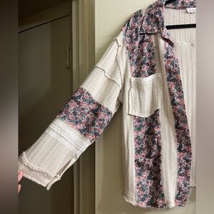 POL Cream and Pink Floral Women's Jacket